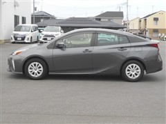 プリウス S セーフティプラス2