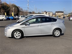 プリウス S LEDエディション