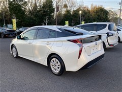 プリウス S セーフティプラス