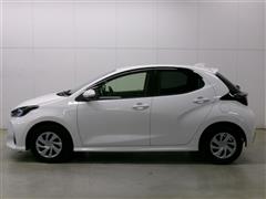 ヤリス ハイブリッド X