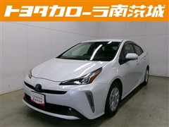 プリウスSセーフティプラス2 4WD