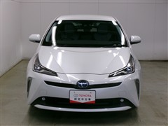 プリウスSセーフティプラス2 4WD