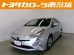 トヨタ プリウス A