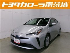 トヨタ プリウス S