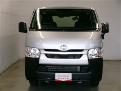 ハイエースバン デラックス