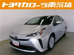 トヨタ プリウス S