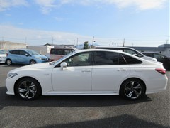 クラウン ハイブリッド RS