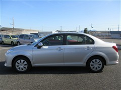 カローラアクシオ X