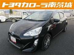 トヨタ　アクア S スタイルブラック