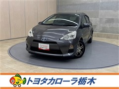 トヨタ　アクア G ブラックソフトレザー