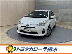 トヨタ アクア G