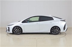 プリウス PHV S GRスポーツ