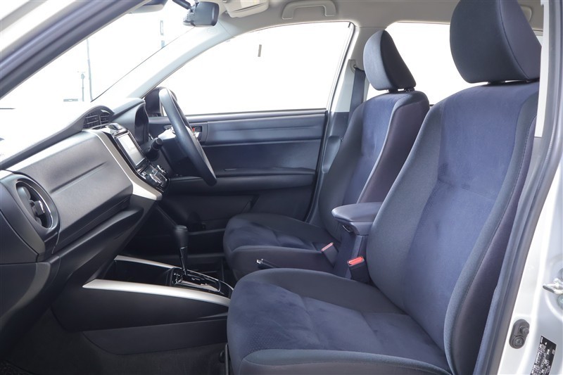 カローラフィールダー G（333010746671）の中古車 | トヨタ認定中古車