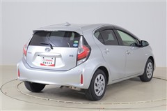 アクア Sスタイルブラック