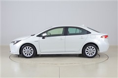 カローラ ハイブリッド S