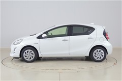 アクア Sスタイルブラック