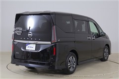 セレナ ハイウェイスター V