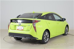 プリウス A ツーリングS 4WD