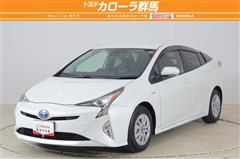 プリウス Sセーフティプラス