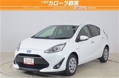 トヨタ　アクア S Style Black