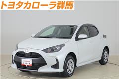 トヨタ　ヤリス X 4WD