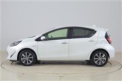 アクア S スタイルブラック