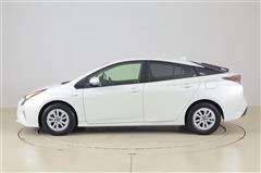 プリウス S セーフティプラス