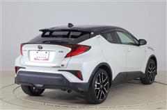 C-HR S GRスポーツ