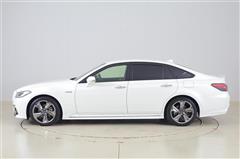 クラウン HV RS アドバンス