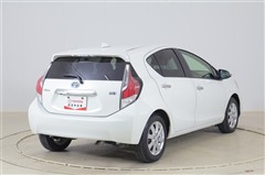 アクア S スタイルブラック