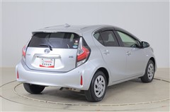 アクア S スタイルブラック