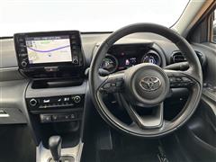 ヤリスクロス ハイブリッド G