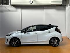 アクア GR スポーツ