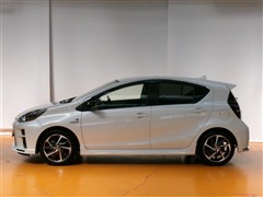 アクア G GRスポーツ