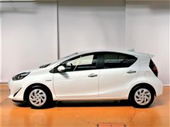 アクア S スタイルブラック