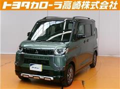 三菱　デリカミニ T プレミアム