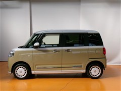 ムーヴキャンバスストライプスGt