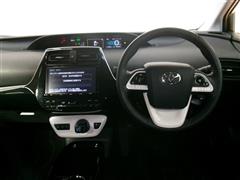 プリウス S セーフティープラス