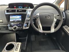 プリウスアルファ S