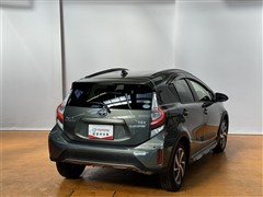 アクア クロスオーバー グラム