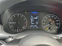 ヤリス X