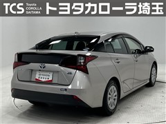 プリウス S
