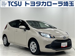 トヨタ アクア X