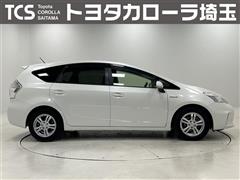 プリウスアルファ S