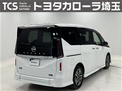 セレナWハイウェイスタースロープ