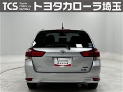 カローラフィールダーGプラスレッド