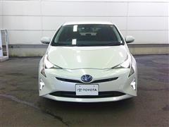 プリウス Sセーフティプラス