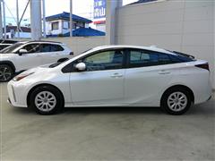 プリウス Sセーフティプラス2