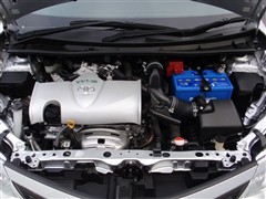 カローラアクシオ X