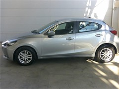MAZDA2 15S